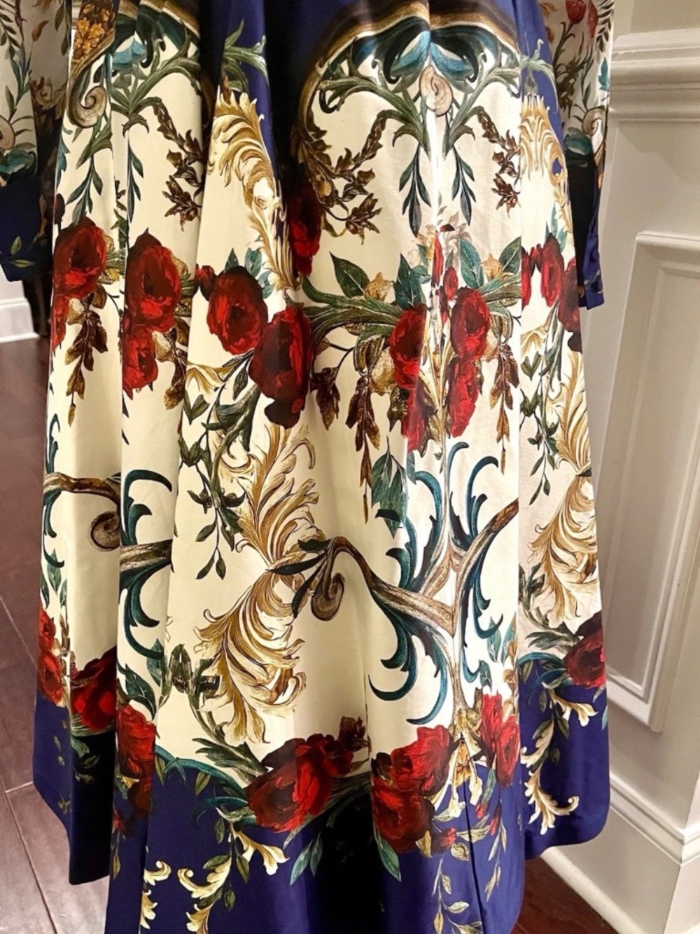 Alice & Olivia Nilda Gilded Rose Voluminous Skirt Sz 12 NWT - Picture 4 of 9